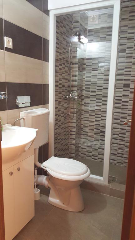 Casa Alex Hotel Târgu Jiu Værelse billede